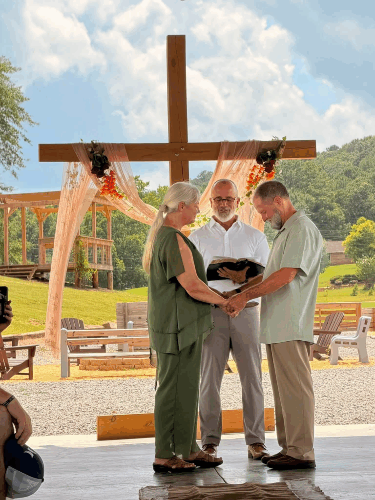 The Rev. Sam and Dr. Wanda Manning renew their vows before Brother Joel Frederick at Shadow Lake.
